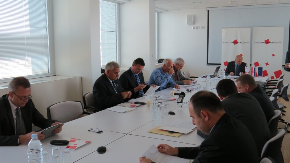 Hrvatski župani: Vlada donosi zakone koji ugrožavaju regionalni razvoj turizma