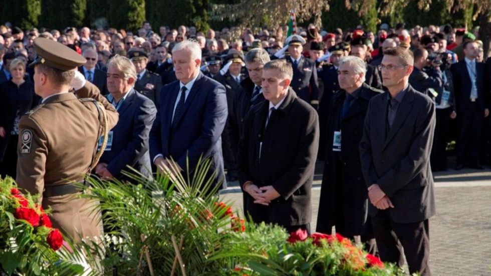 Izaslanstvo Hrvatske zajednice županija odalo počast vukovarskim žrtvama