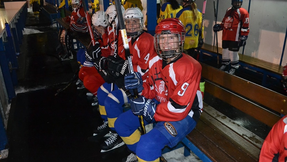 Župan Žinić posjetio hokejašice kluba Siscia