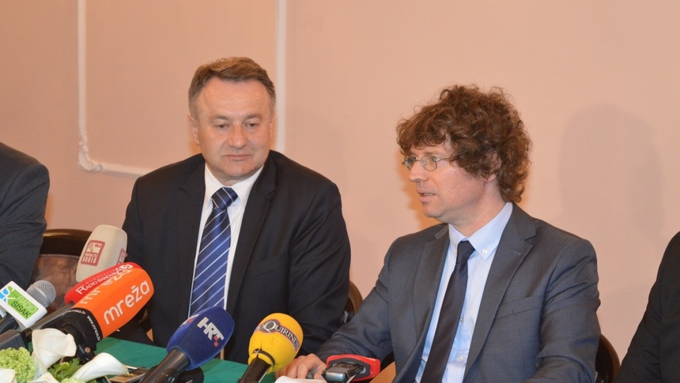 Ministar Predrag Šustar u radnom posjetu Sisačko-moslavačkoj županiji