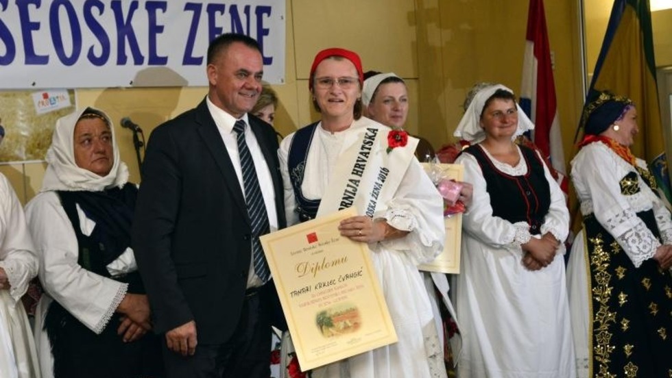 Tamara Čvangić iz Karlovačke županije najuzornija hrvatska seoska žena