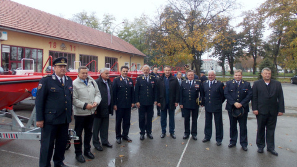Svečana primopredaja čamaca za spašavanje