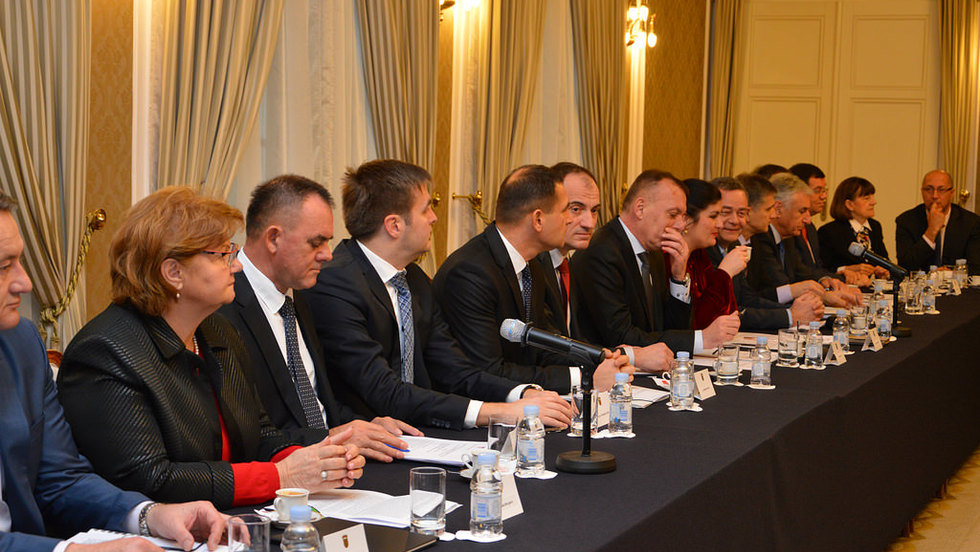 Premijer i župani o nužnosti decentralizacije i strateškim projektima