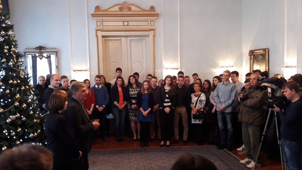 Osječko-baranjska županija stipendira učenike i studente