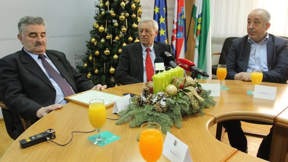 Župan Kožić odlikovan najvišim vatrogasnim priznanjem
