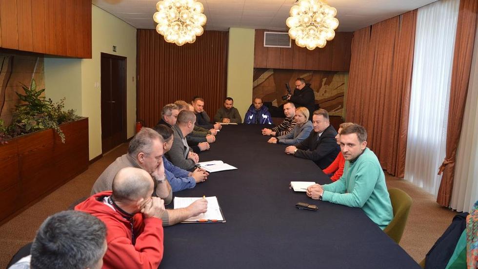 Sastanak sa stožerom za obranu Rafinerije nafte Sisak