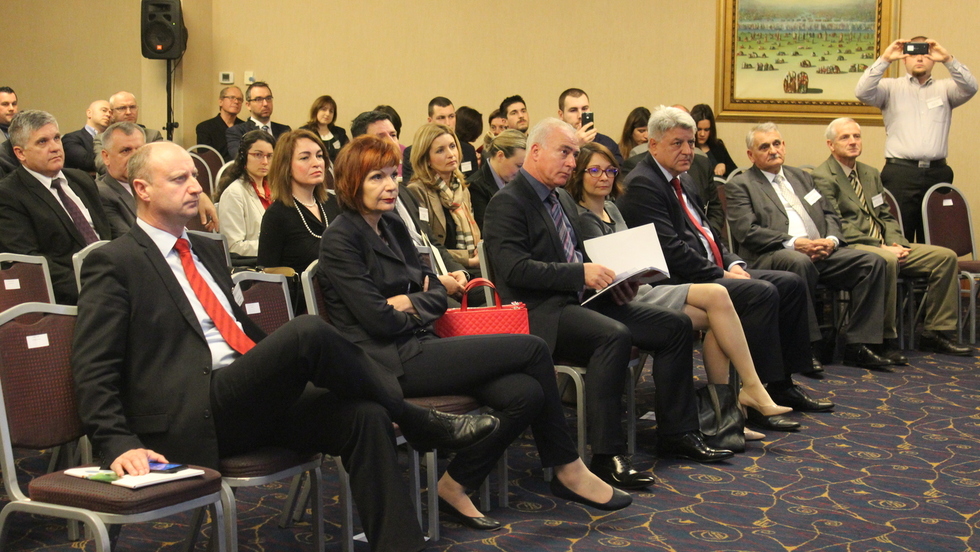 Konferencija "Gospodarstvo u fokusu": Potreban nam je novi gospodarski model