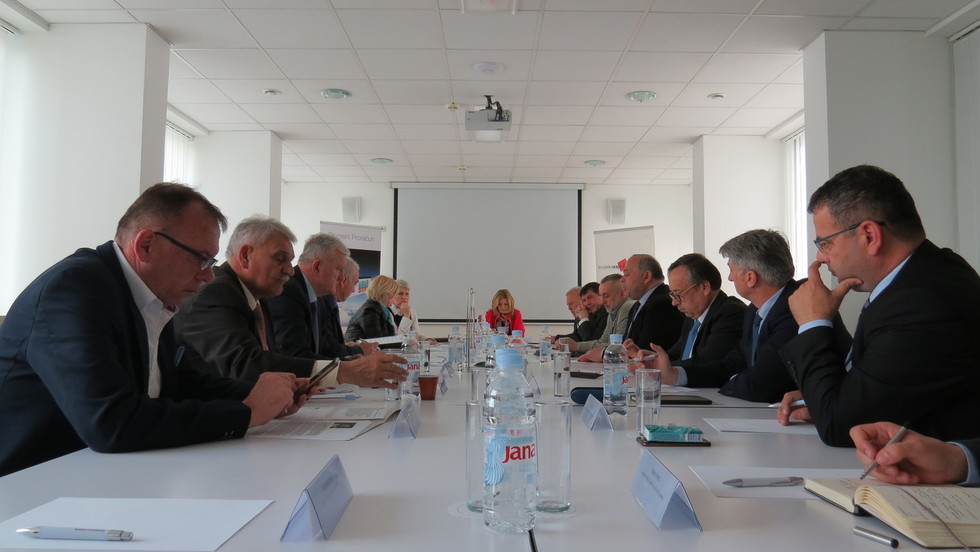 Decentralizacija informacija kao bitna stavka ravnomjernog regionalnog razvoja