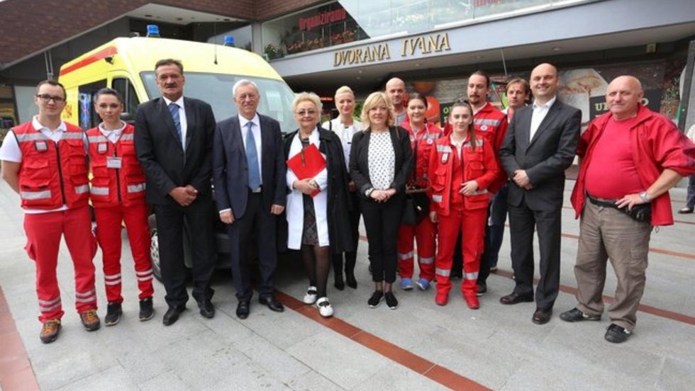 Zagrebačka županija: U svim gradovima postavljen automatski električni defibrilator