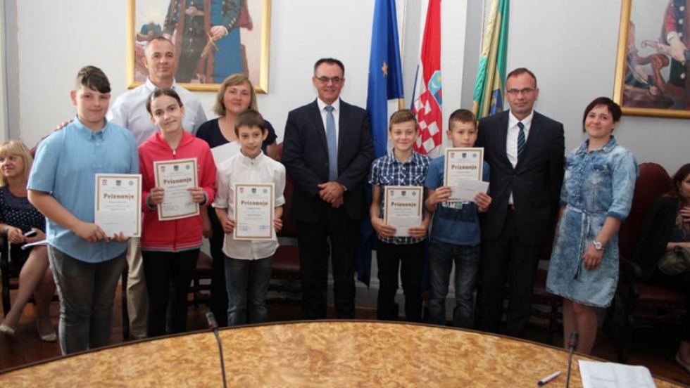 Dodijeljene nagrade za najbolje učeničke radove za natječaj "Kreativni, neovisni"