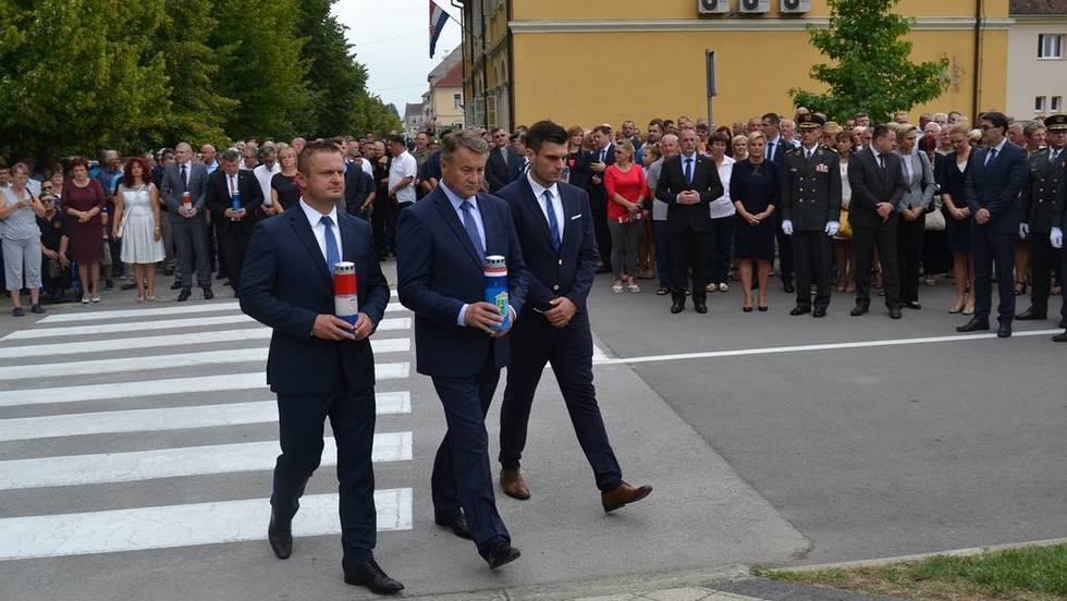 Sisačko-moslavačka županija: Svečanost u Glini