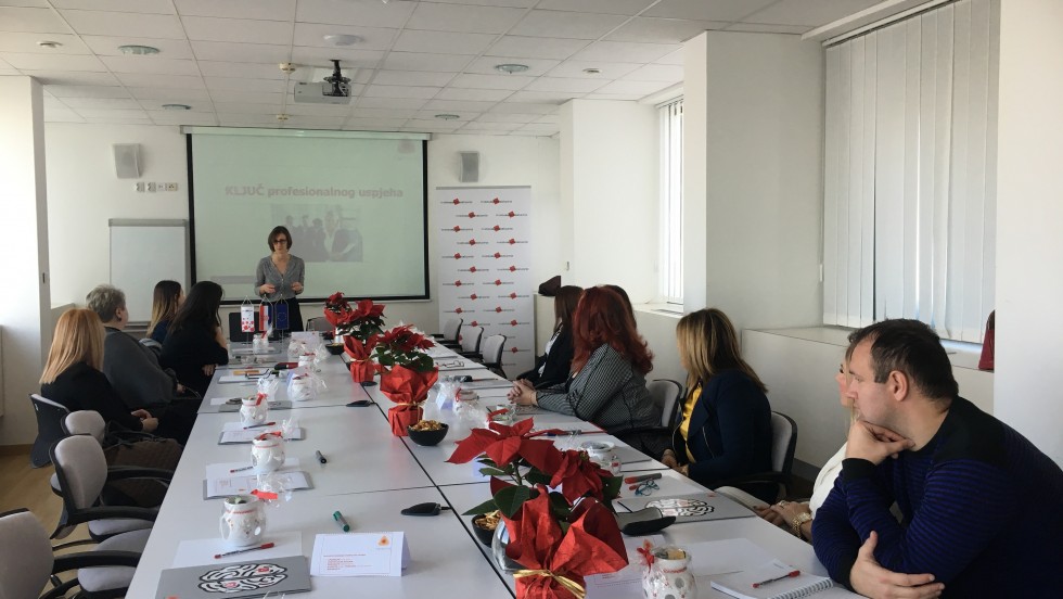 Održana edukacija o uspješnom rješavanju problema u radnoj okolini
