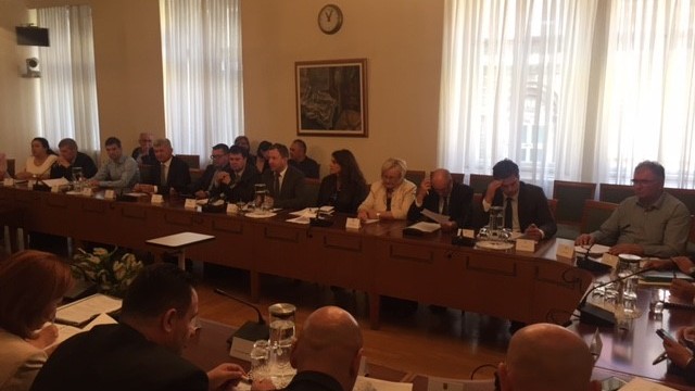 Održan sastanak o raspolaganju poljoprivrednim