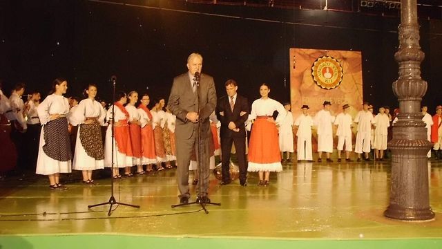 Župan Božo Galić otvorio Folklorne večeri 50. Vinkovačkih jeseni