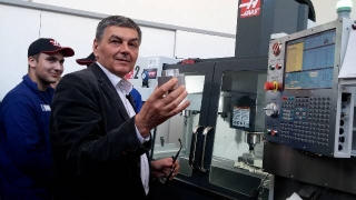 Župan Šišljagić pustio u rad novi stroj u Strojarskoj i tehničkoj školi u Osijeku