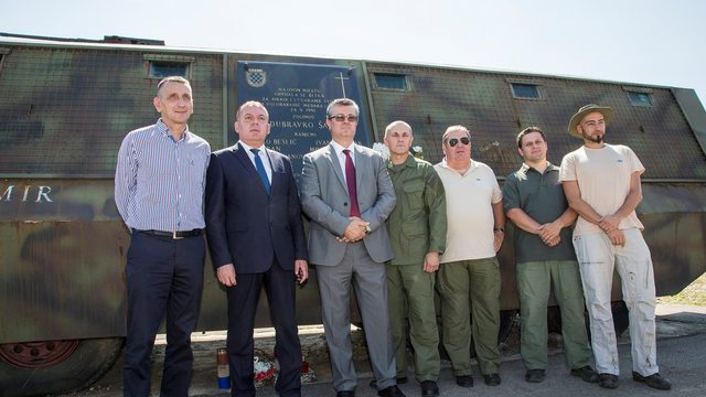 Premijer Tihomir Orešković boravio u službenoj posjeti Ličko-senjskoj županiji