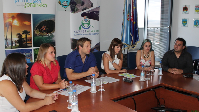 Predstavnici Savjeta mladih PGŽ održali konferenciju za novinare na temu razmjene knjiga i udžbenika