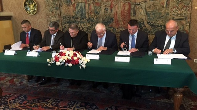 Potpisan Ugovor o osnivanju Zavoda za znanstveni i umjetnički rad HAZU u Đakovu