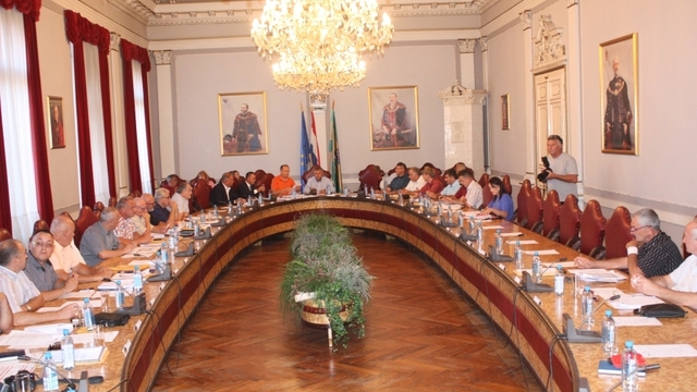 Požeško-slavonska županija raspisala natječaj za dodjelu studentskih stipendija