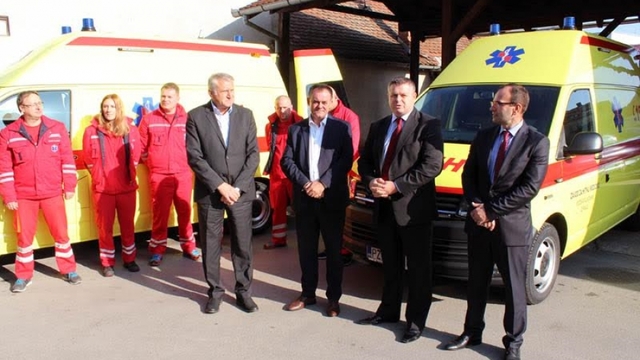 Zavodu za hitnu medicinu Požeško-slavonske županije uručena dva nova vozila