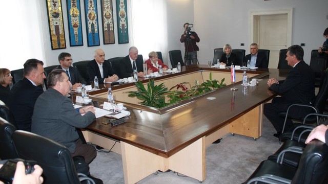 Održan sastanak o stanju u zdravstvu u Vukovarsko-srijemskoj županiji s ministrom Milanom Kujundžićem