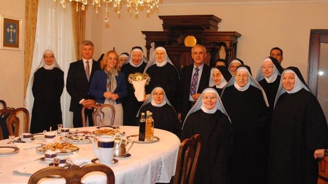 Zadarski župan Stipe Zrilić  posjetio benediktinke, franjevce i socijalnu samoposlugu