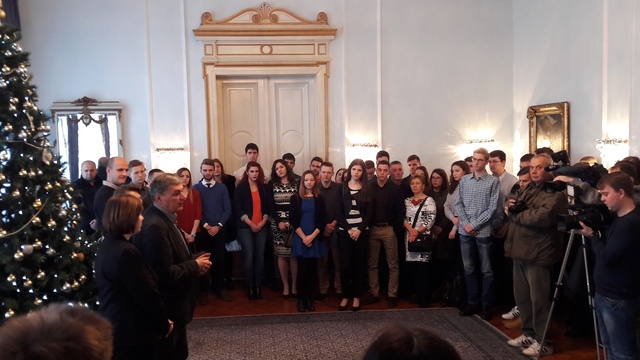 Osječko-baranjska županija stipendira učenike i studente