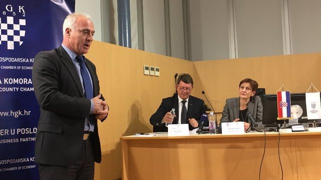 Potpredsjednica Vlade Martina Dalić gospodarstvenicima šibensko-kninske županije predstavila je Akcijski plan