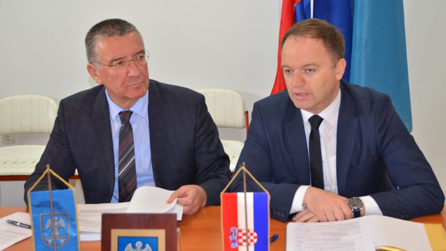 Splitsko-dalmatinska županija: U Trilju potpisan Ugovor o sufinanciranju rekonstrukcije visećeg mosta