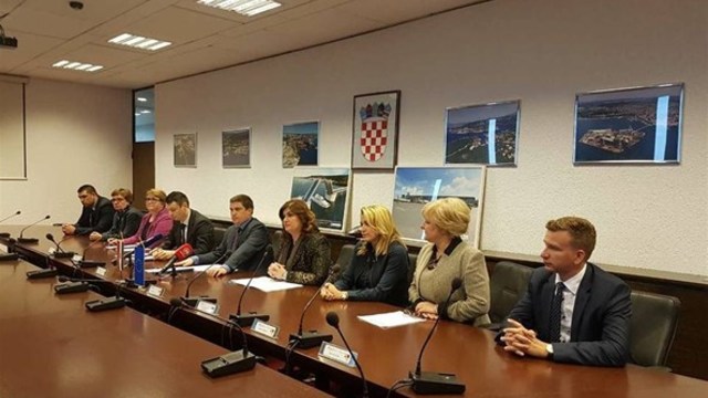 Potpisan Ugovor o dodjeli bespovratnih sredstava za luku Osijek