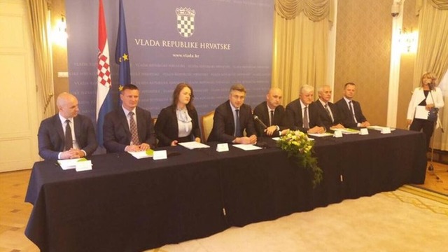 Potpisano osam ugovora vrijednih 253 mil. kuna za javne sustave navodnjavanja