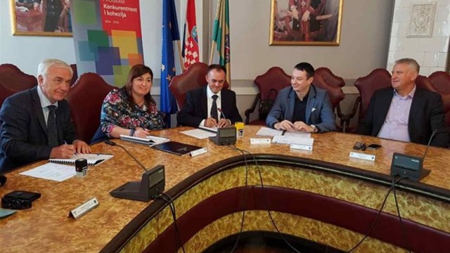 Potpisani ugovori o sufinanciranju projekata Opće županijske bolnice Požega i Doma zdravlja Požega