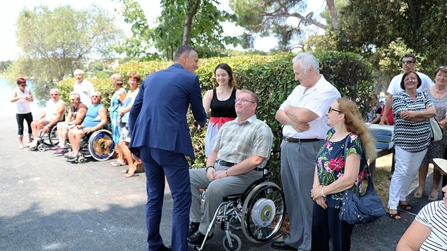 U Rovinju otvorena prva medicinsko-terapeutska plaža na Jadranu