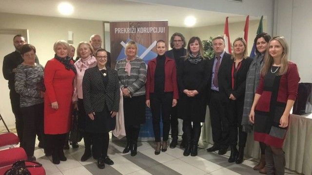 Transparentnošću i odgovornim ponašanjem do društva bez korupcije